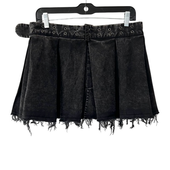 Darker Wavs Dolls Kill Bassline Distressed Mini Skirt XL Black open side NWT - Picture 2 of 10